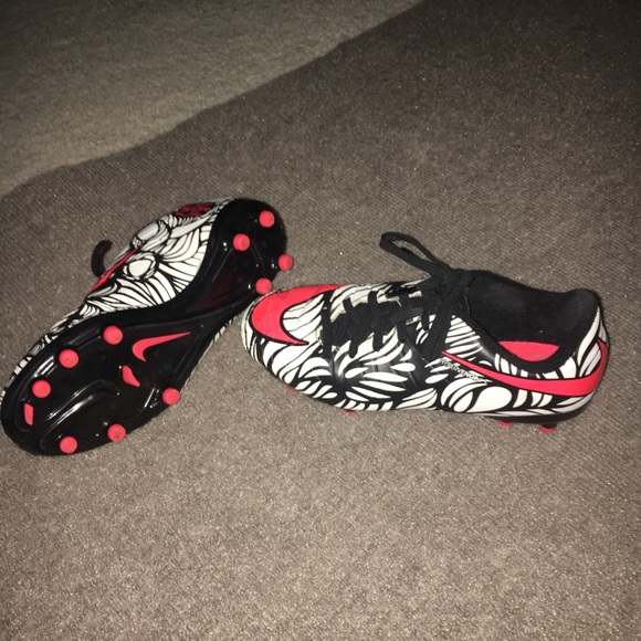 Rare Nike Neymar Soccer Cleats Size 4 - Picture 7 of 8